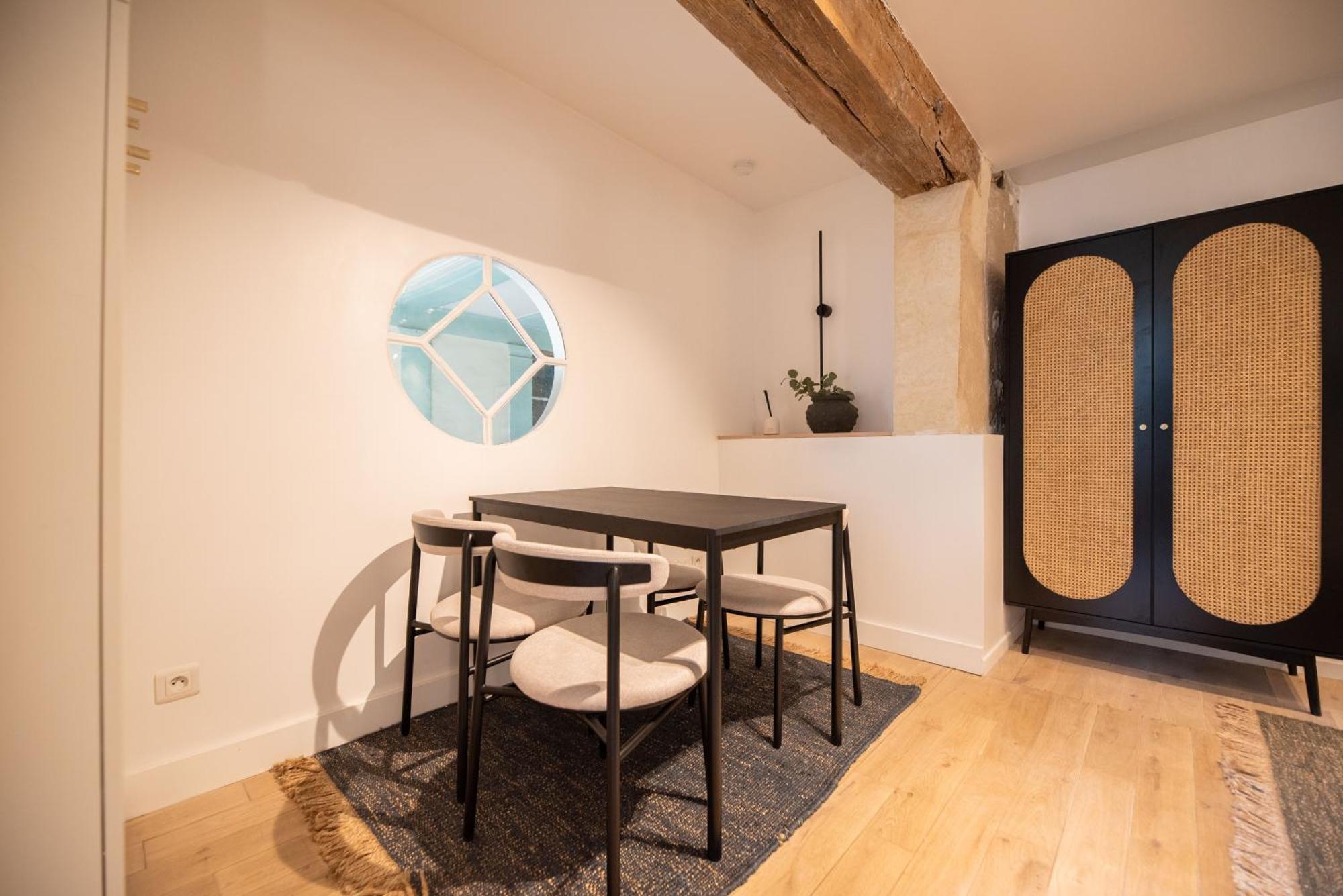 דירות פריז Cosy Nest In Saint Germain מראה חיצוני תמונה